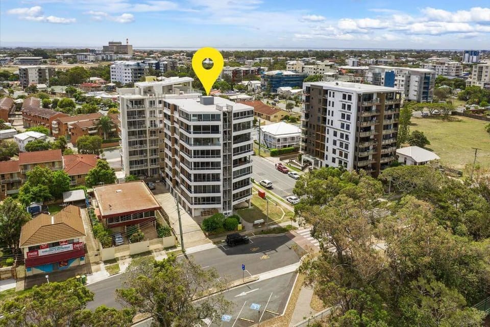 Suttons Beach Sunrise Apartment in Brisbane