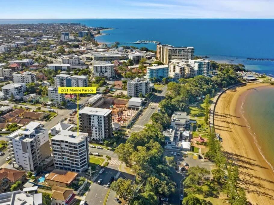 Suttons Beach Sunrise Apartment in Brisbane
