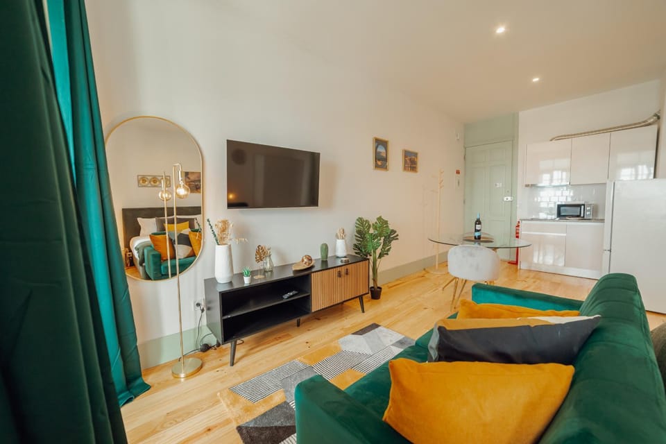 Communal lounge/ TV room, Living room