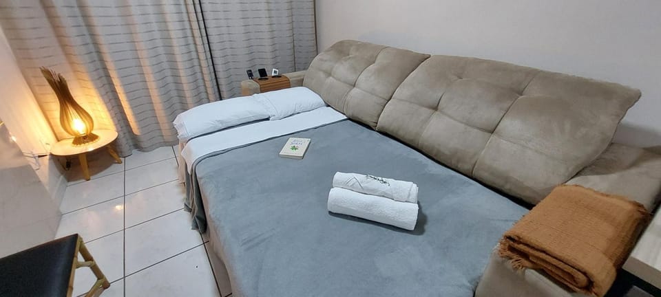 Living room, Seating area, Bedroom, towels