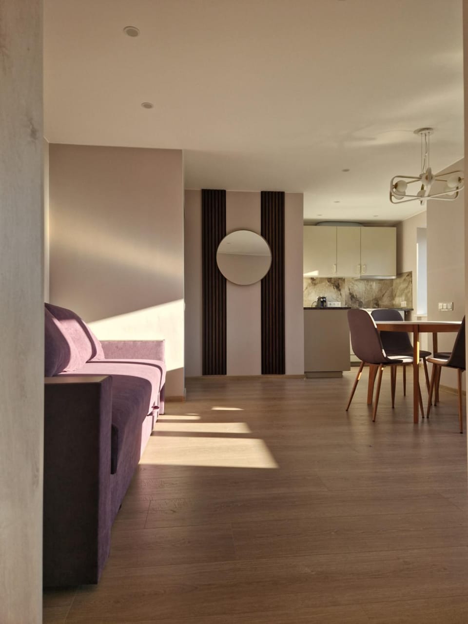 Kitchen or kitchenette, Living room, Seating area, Dining area
