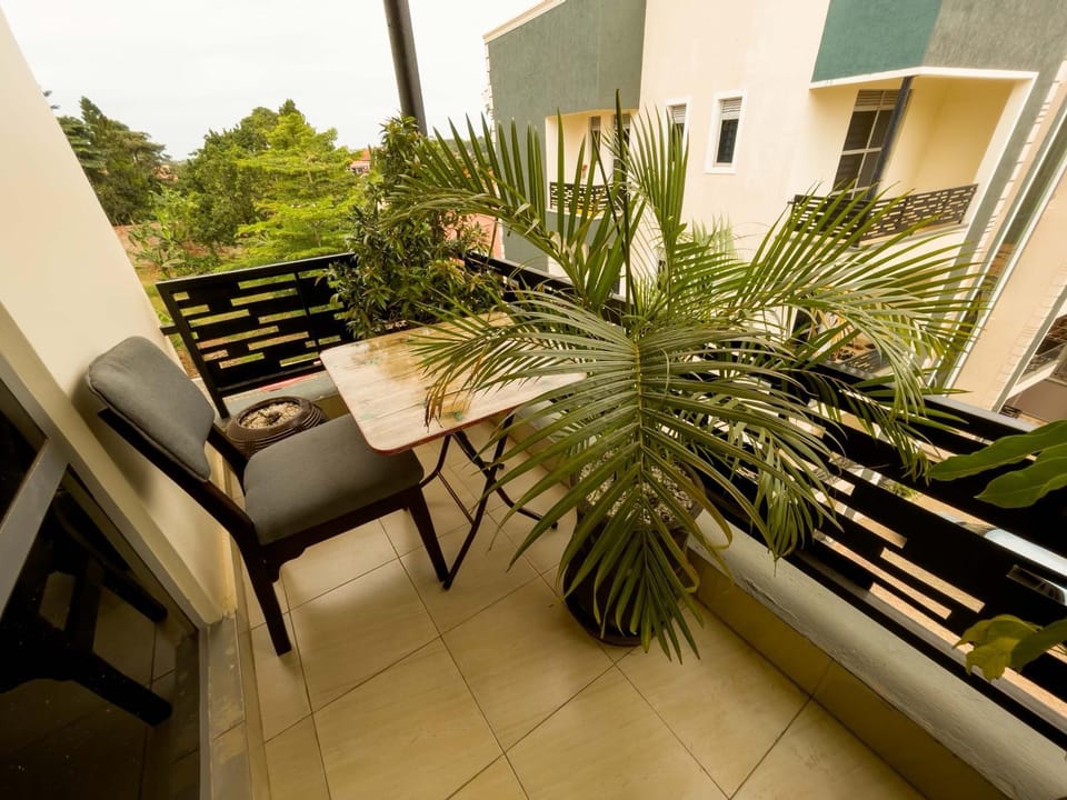 Homely 1BHK Hot Showers with Fast Fibre Wifi, Furnished Kitchen Apartment in Kampala