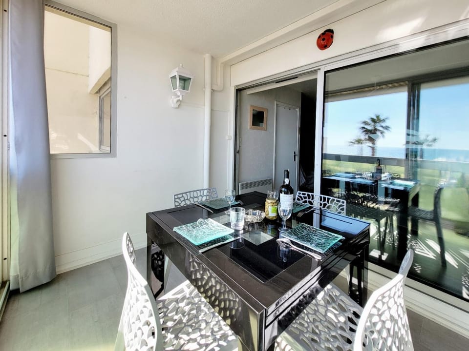 Canet-en-Roussillon - 4 personnes - T2 - Parking privé - Climatisation - FR-1-794-102 Apartment in Canet-en-Roussillon