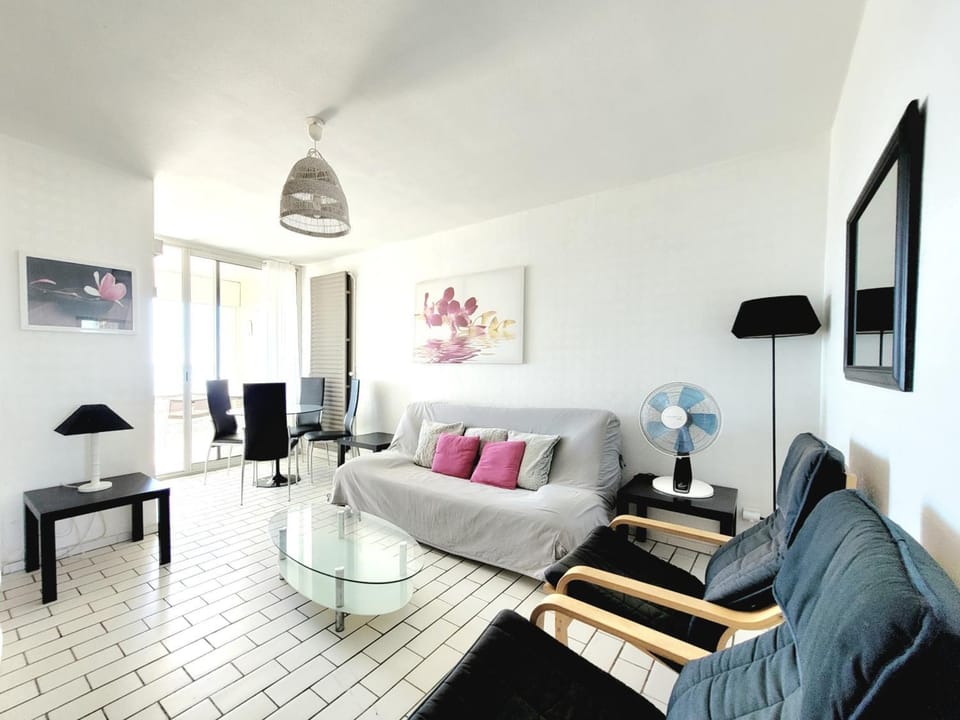 Canet-en-Roussillon - T3 pour 6 personnes avec Parking et Wifi - FR-1-794-111 Apartment in Canet-en-Roussillon