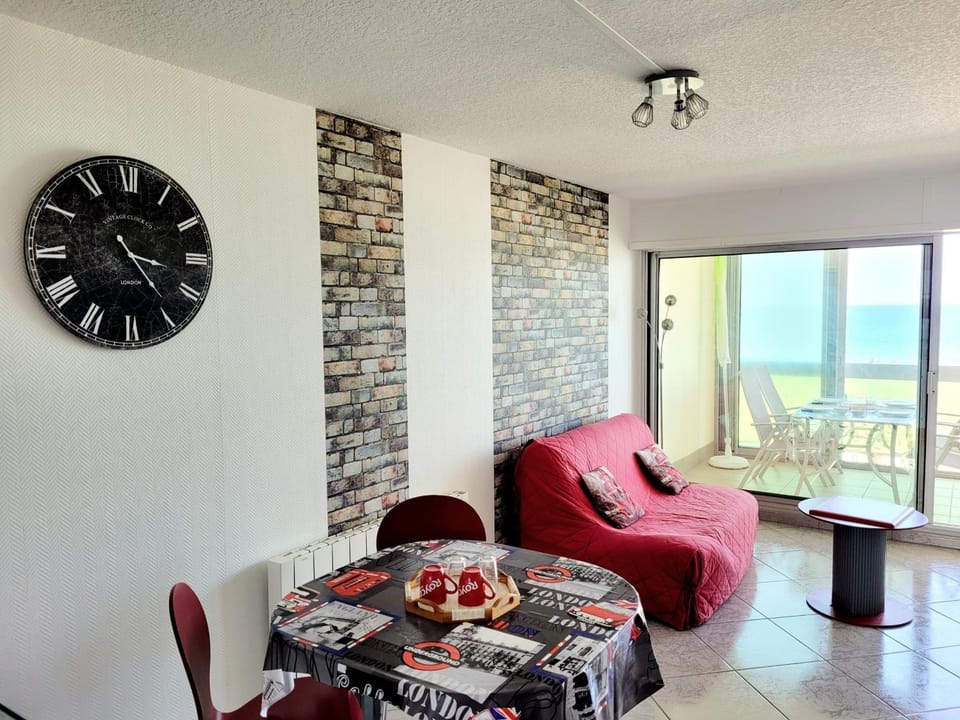 Canet-en-Roussillon - 4 pers - T2 - Clim - Loggia vue mer - Parking - FR-1-794-125 Apartment in Canet-en-Roussillon