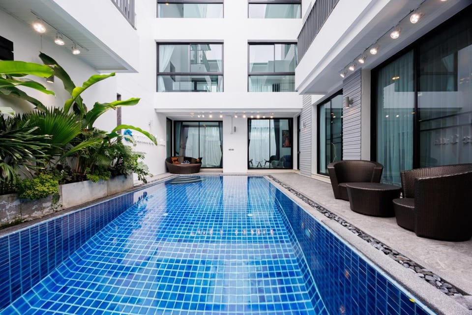 曼谷市中心七卧室独栋豪华泳池别墅 Villa in Bangkok