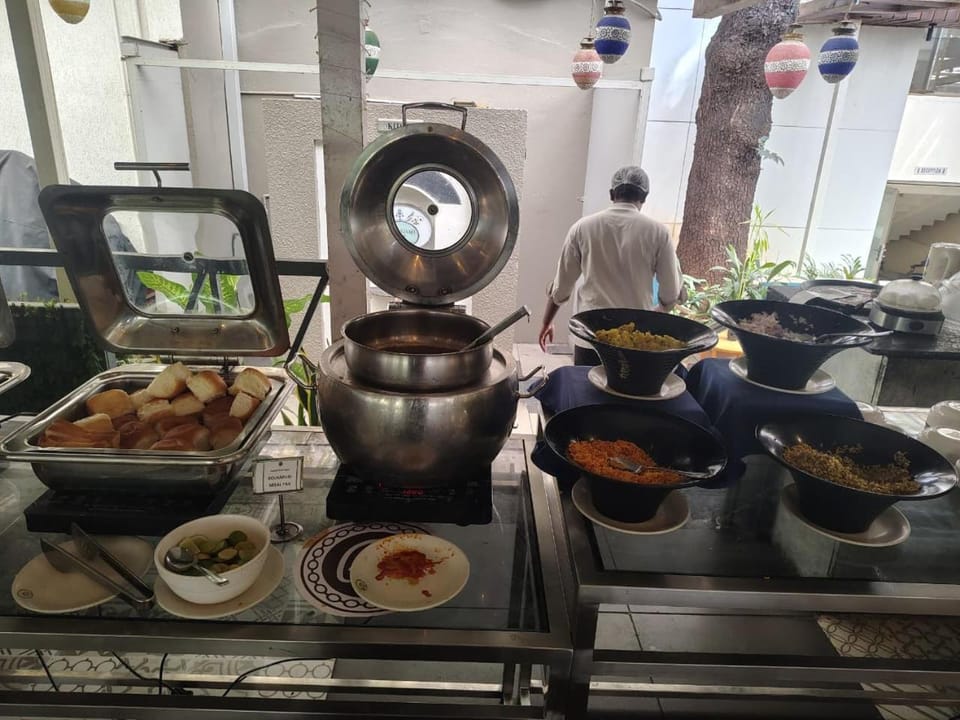 Breakfast, Buffet breakfast