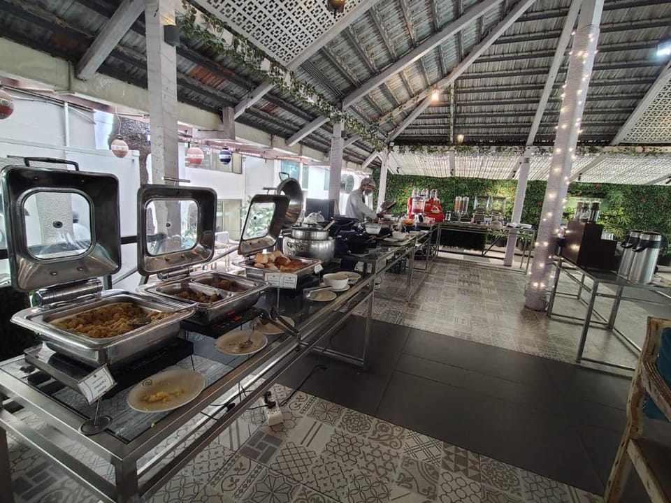 Breakfast, Buffet breakfast