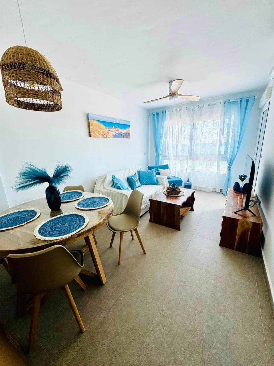 Living room, Seating area, Dining area