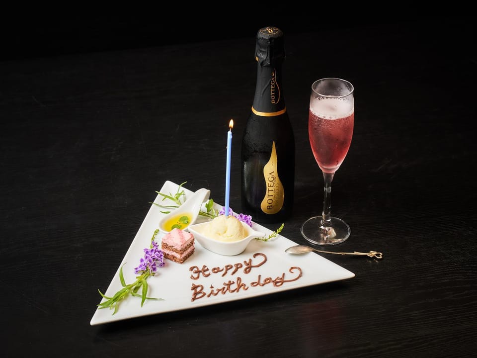 Food and drinks, Food