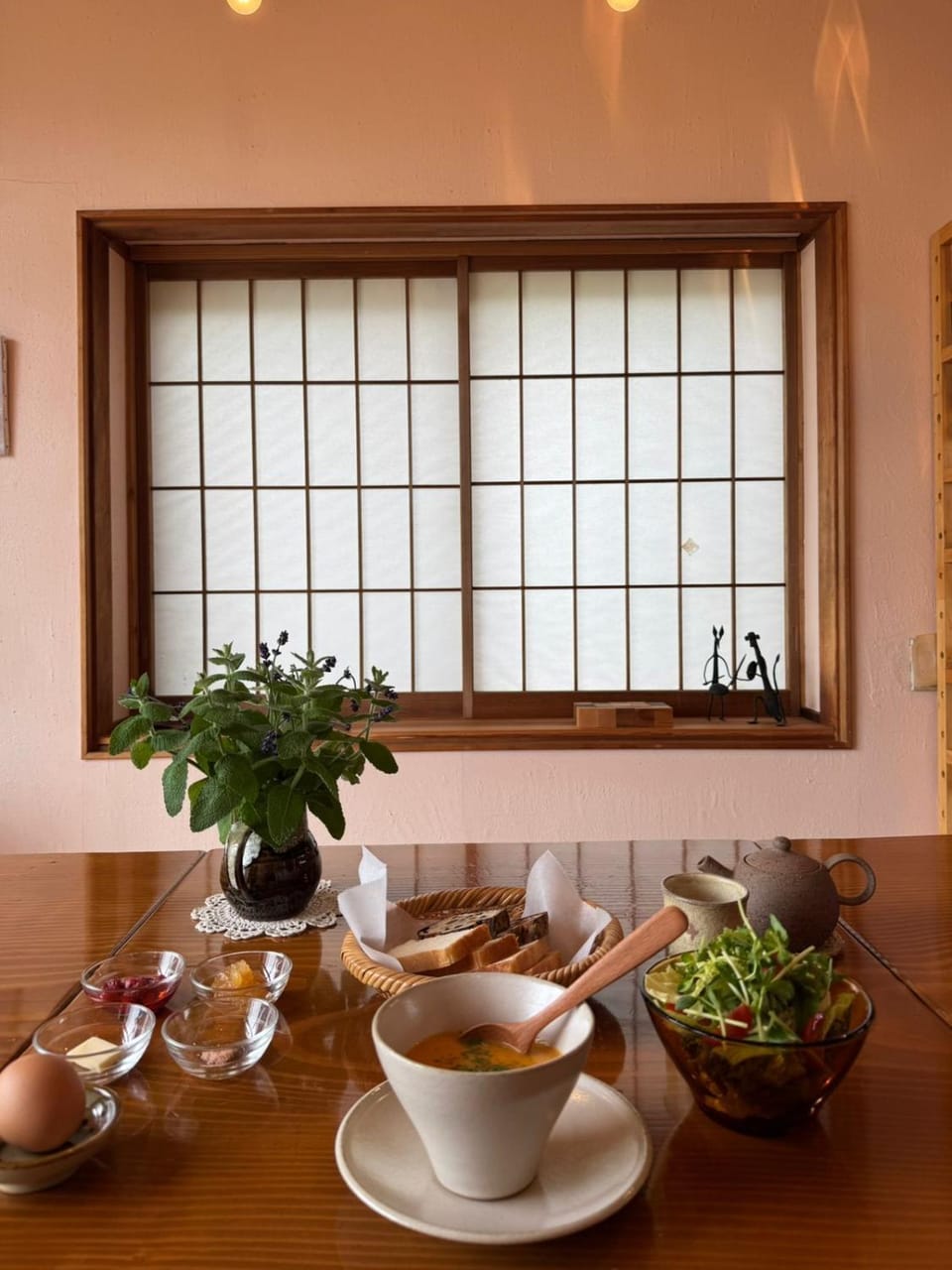 Food and drinks, Dining area, Breakfast