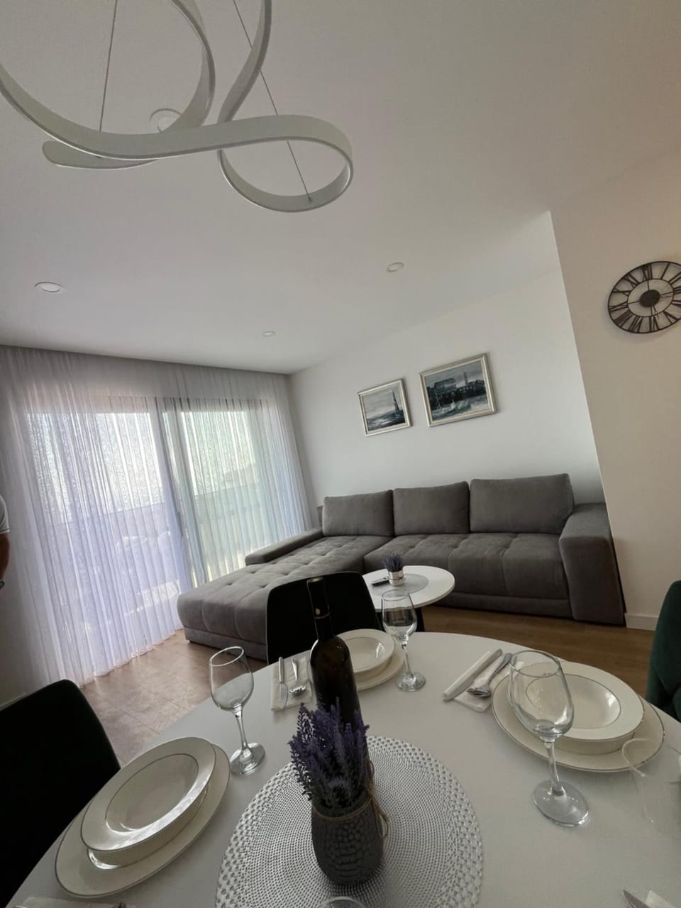 Living room, Dining area