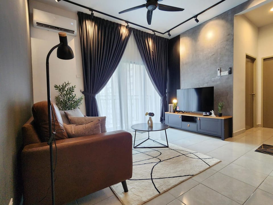 Communal lounge/ TV room, TV and multimedia, Living room, Seating area