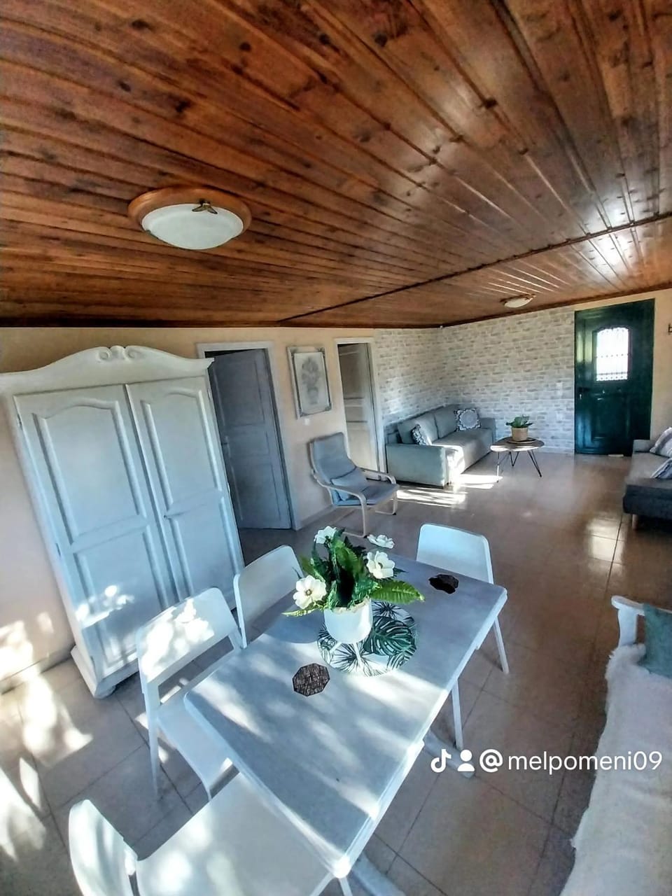 Menƴ's Azure Escape House in Evros, Greece