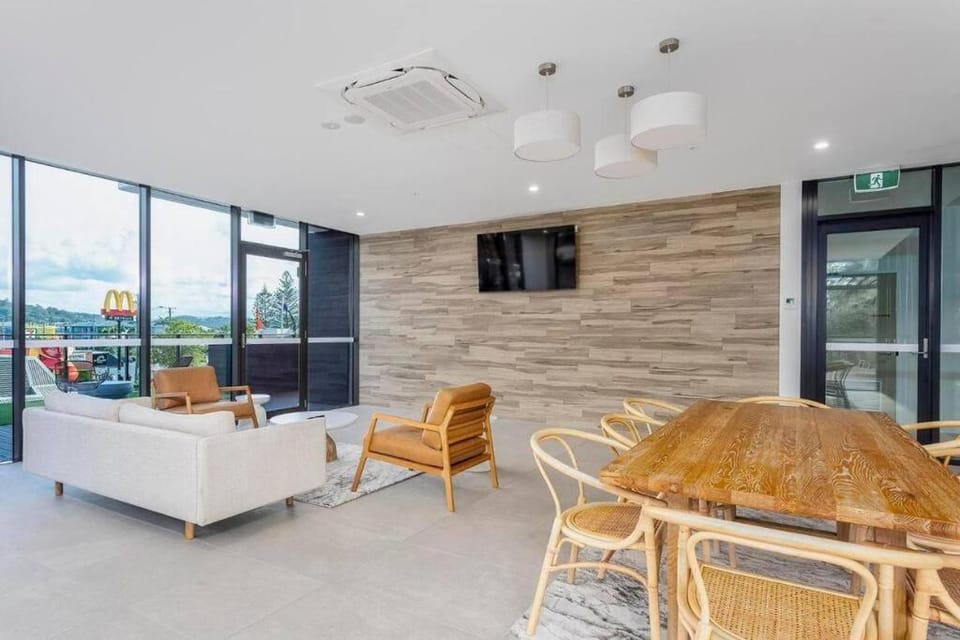 TV and multimedia, Seating area