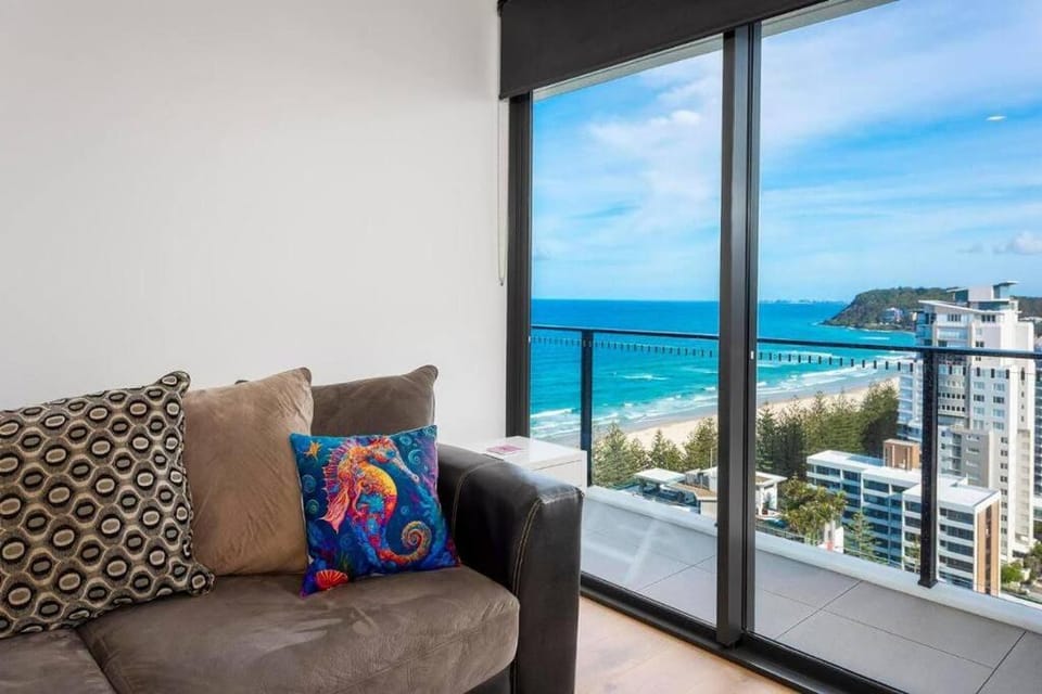Day, View (from property/room), Balcony/Terrace, Living room, Seating area, Sea view