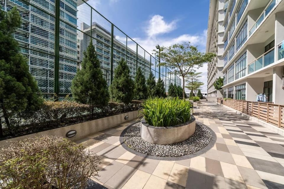 01 NO DEPO Palazio Apartment Japanese style Studio Mount Austin Wifi & Netflix Apartment in Johor Bahru