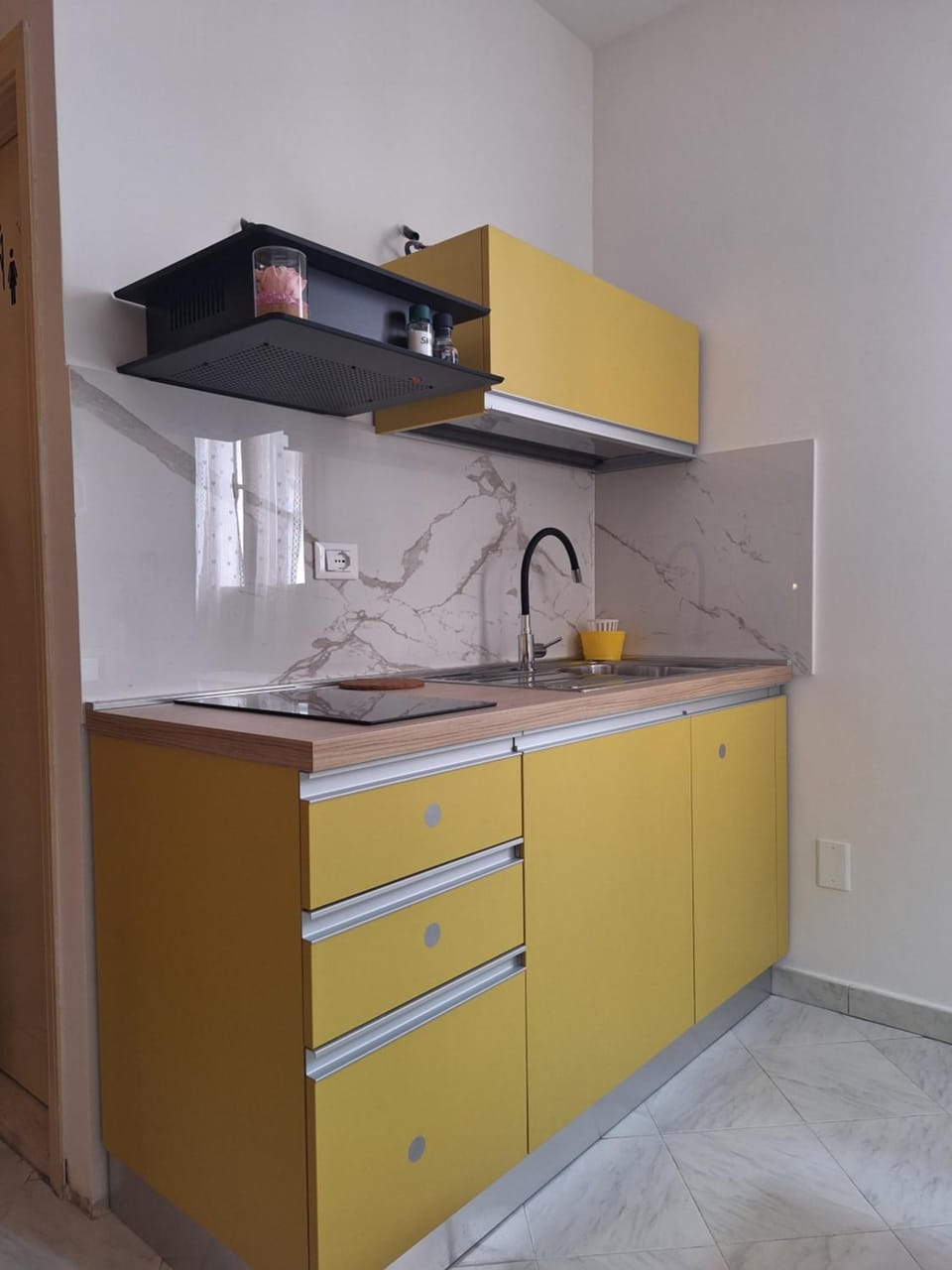 Kitchen or kitchenette, kitchen