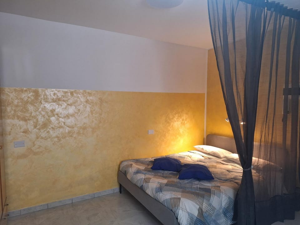 Bed, Decorative detail, Bedroom