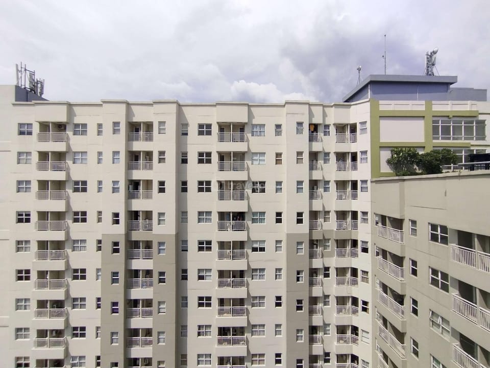 Property building, Bed