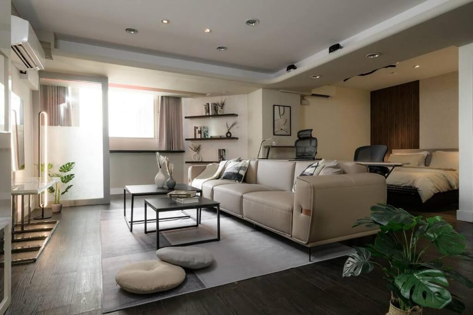 TV and multimedia, Seating area