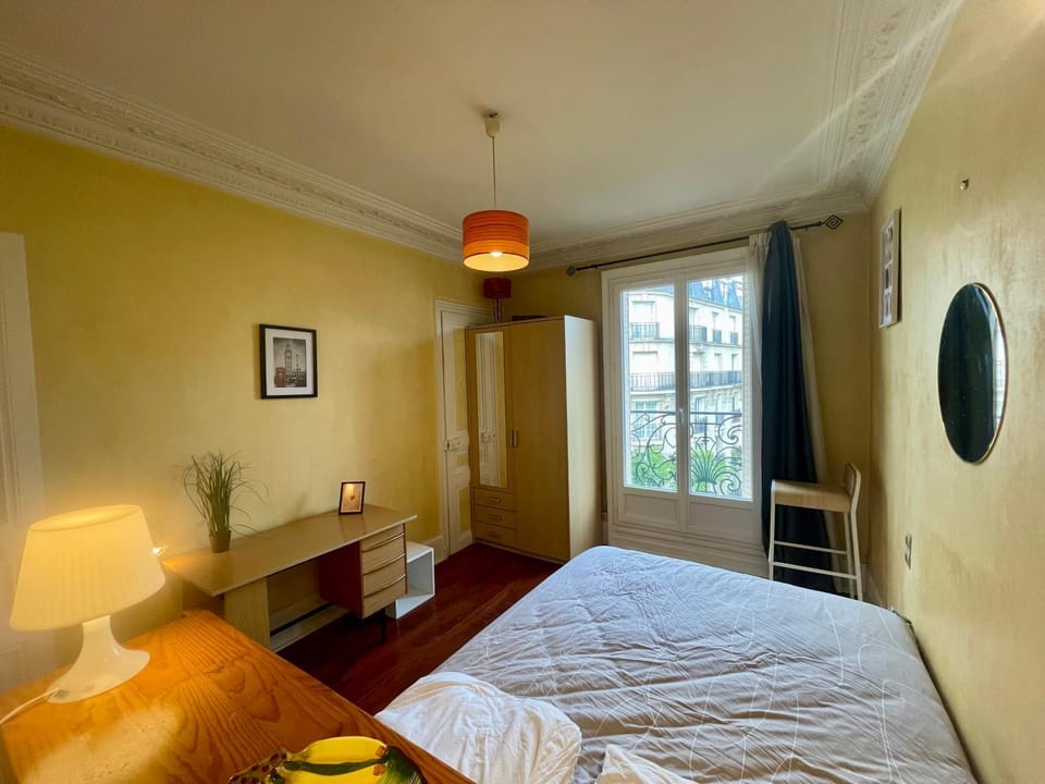 Bed, Photo of the whole room, Bedroom, wardrobe
