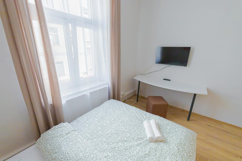 Bed, Photo of the whole room, hair dresser, towels