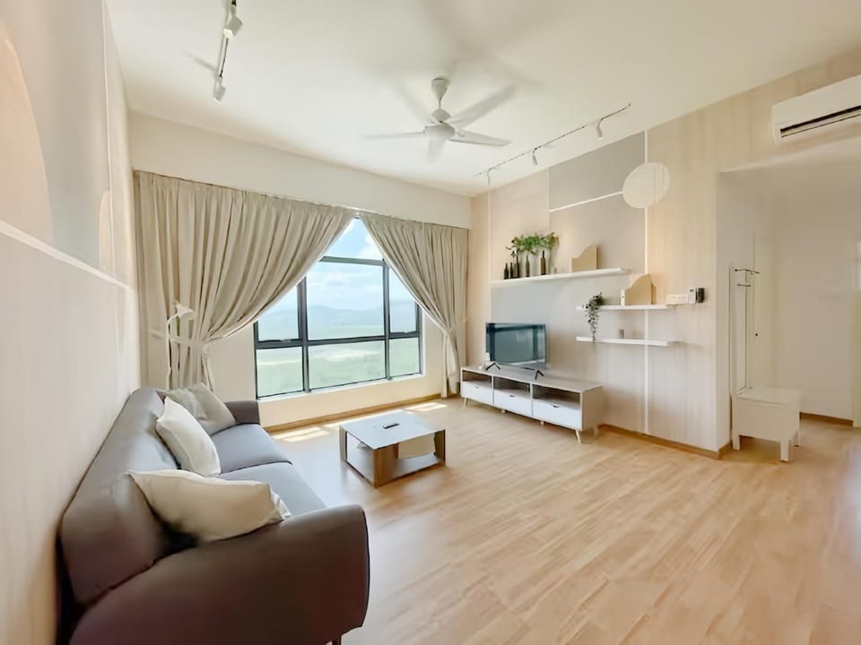 TV and multimedia, Living room, Photo of the whole room, Seating area, air conditioner