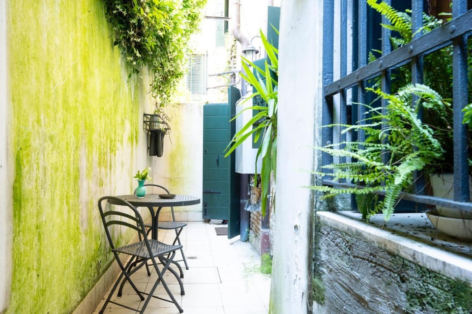 Easylife - Ca Bianca Venetian Suite Apartment in Venice