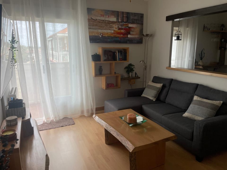 Library, Living room