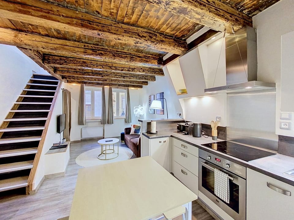 Meals, kitchen