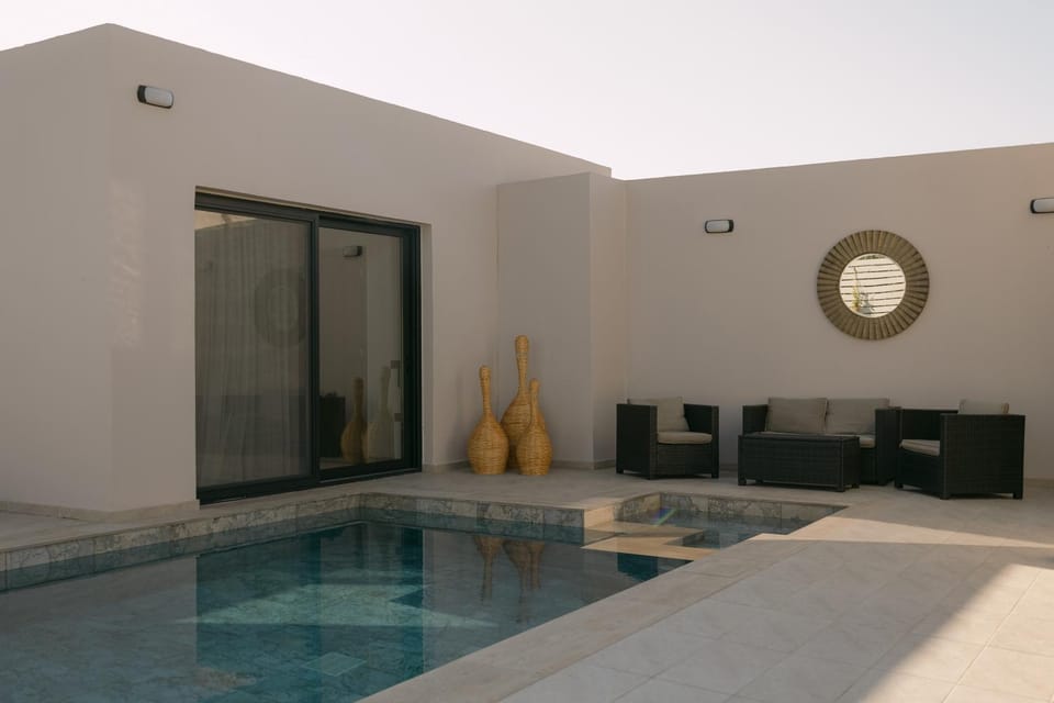 Pool view, Swimming pool