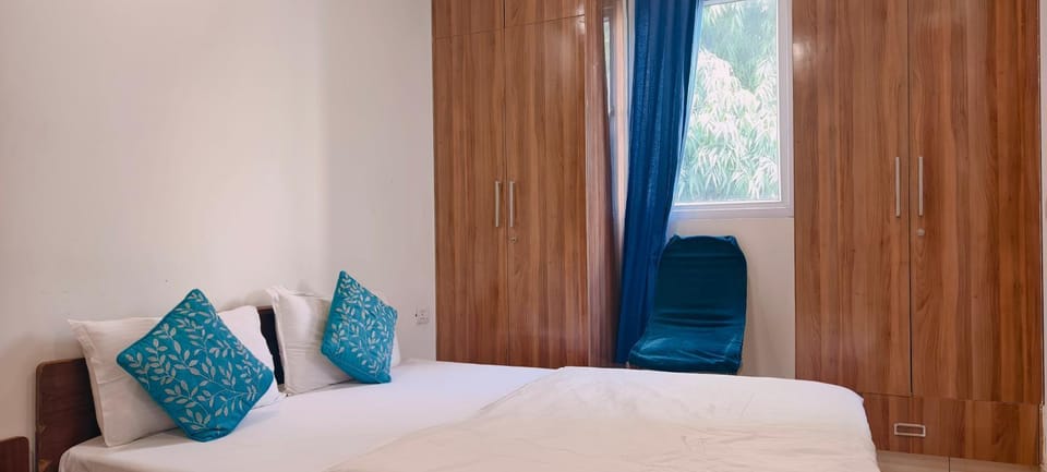 Hostmystay- 2bhk! Lajpat nagar market Apartment in New Delhi