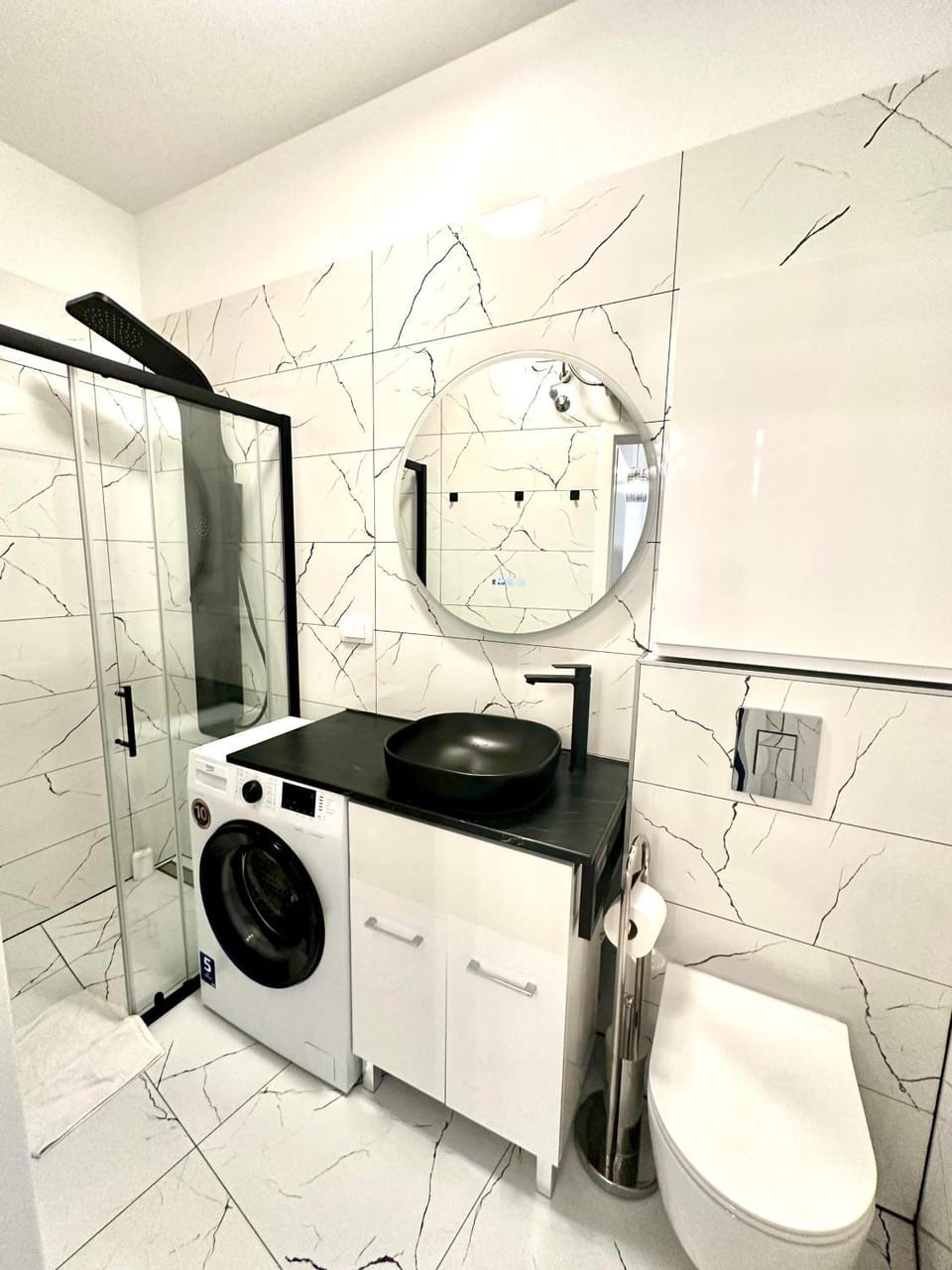 Shower, Bathroom, washing machine, dryer