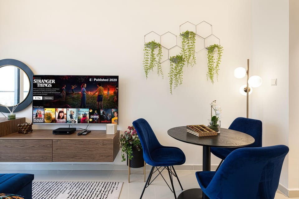 TV and multimedia, Dining area