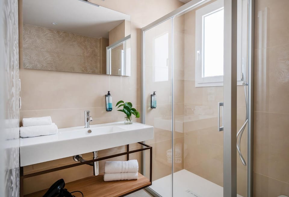 Hotel Tropic - Fronte Mare Hotel in Riccione