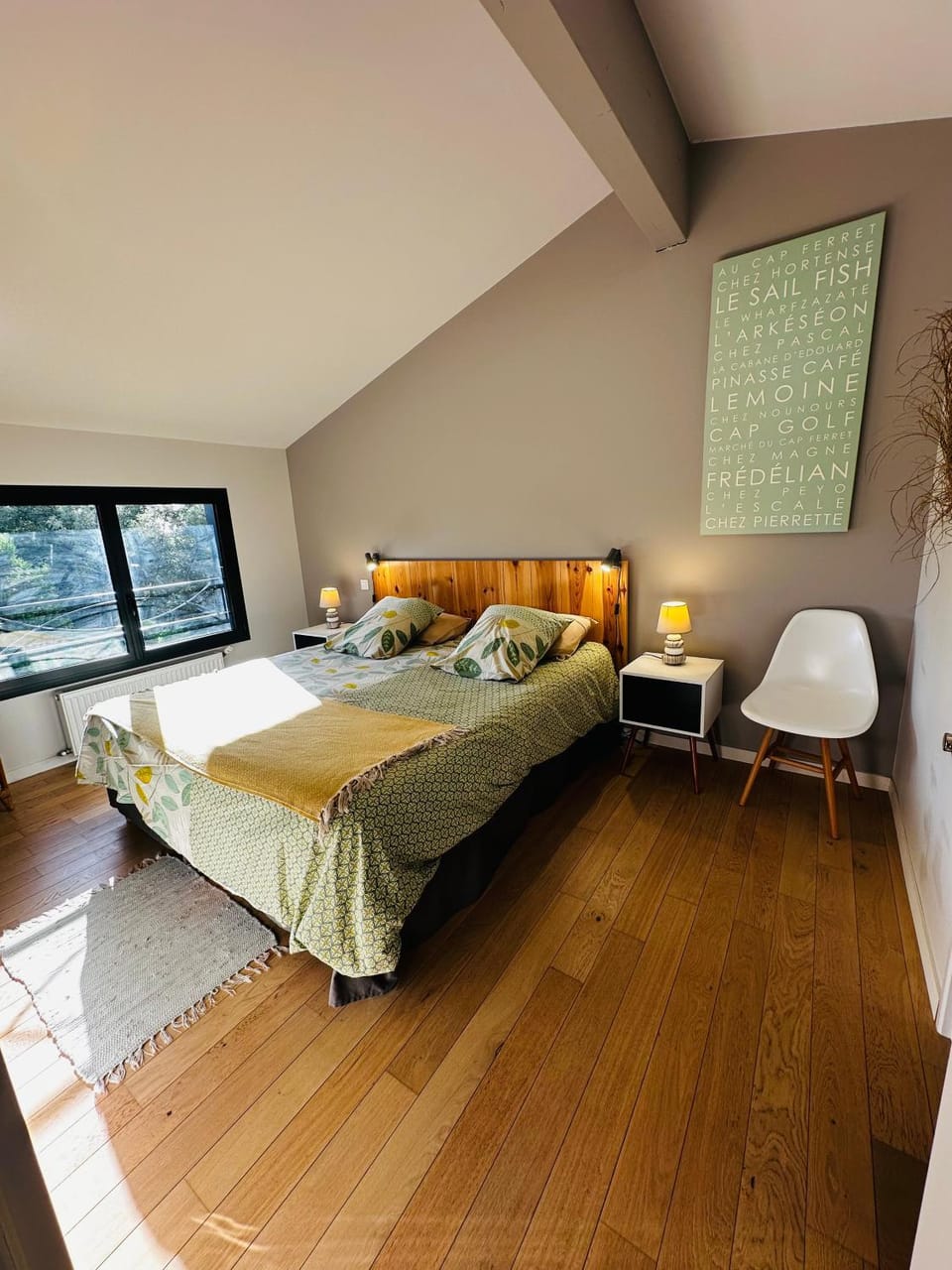 Bed, Bedroom