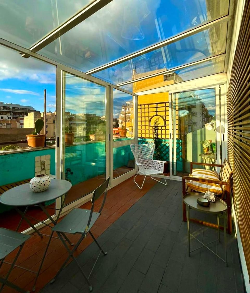 Stanza in appartamento adiacente metro C Bed and Breakfast in Rome