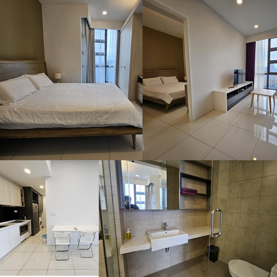 Bed, Bathroom, Kitchen or kitchenette, Photo of the whole room, Bedroom, towels