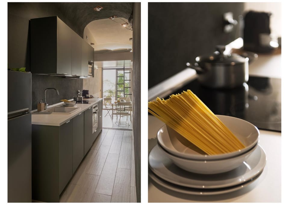 Coffee/tea facilities, Kitchen or kitchenette, Food and drinks, stove