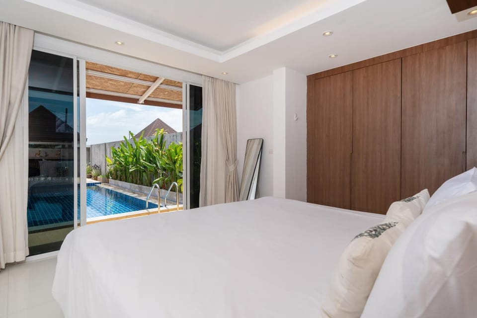 Bangtao Beach Villa with a Long pool 12 meters Free airport Pick up from 7 days Villa in Choeng Thale
