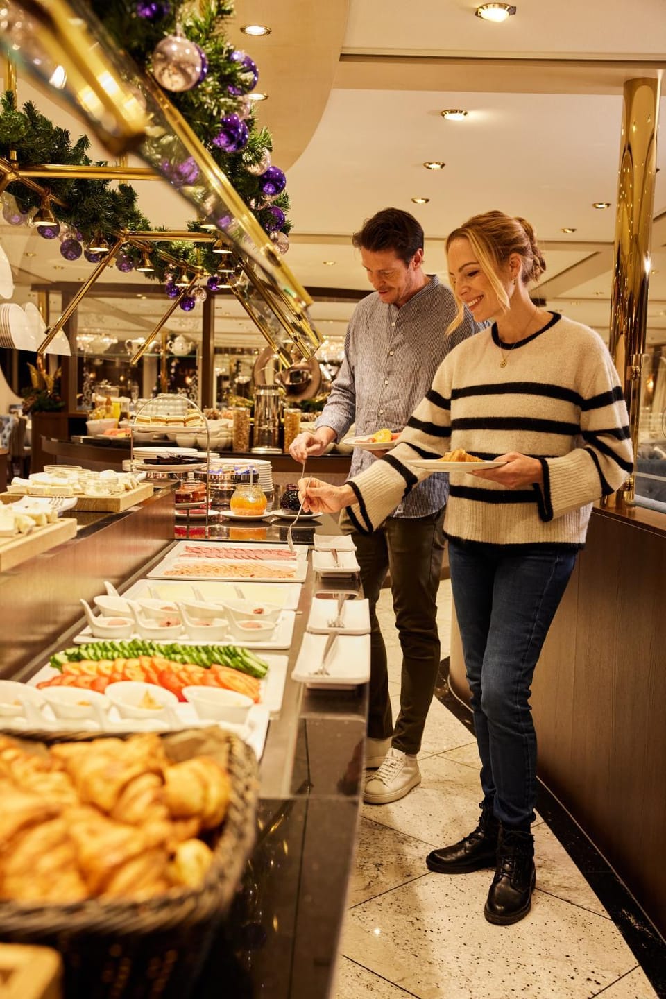 Food and drinks, Buffet breakfast
