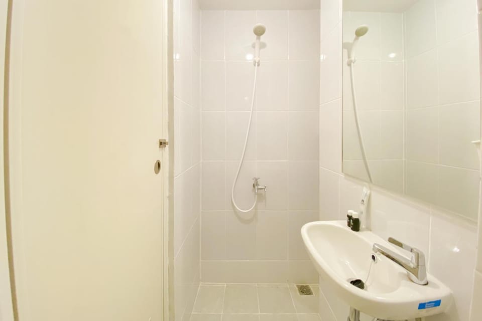 Warm and Simply Look Studio Apartment at Tokyo Riverside PIK 2 By Travelio Apartment in West Java