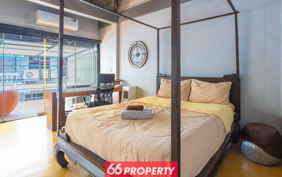 Chic Townhouse in Old City House in Chiang Mai