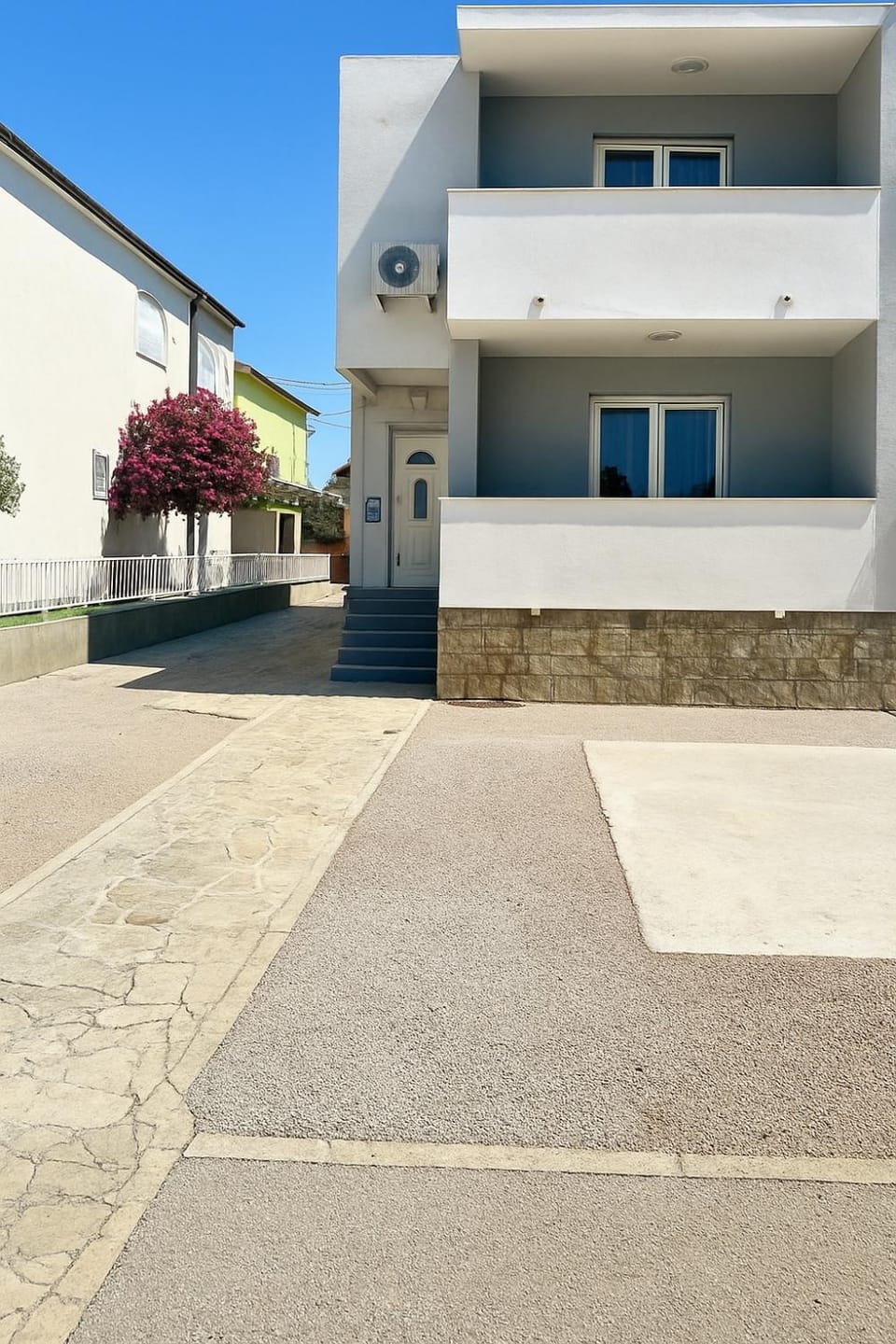 Property building, Day