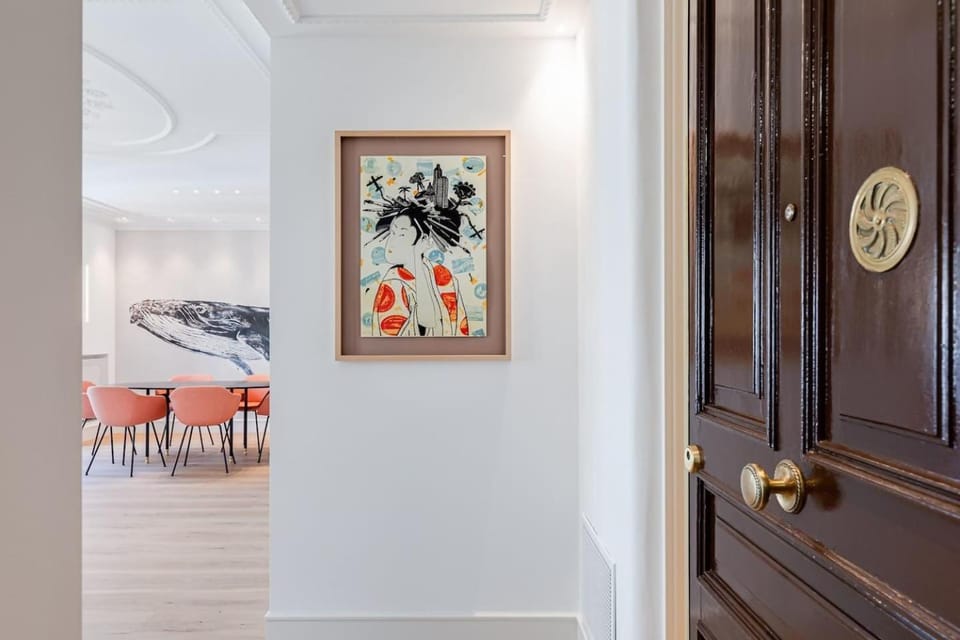 "The Whale" new, ac, design, spacious City Centre Apartment in San Sebastian