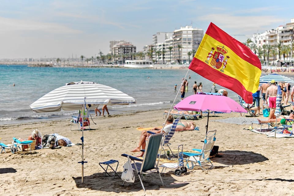 Neighbourhood, Beach