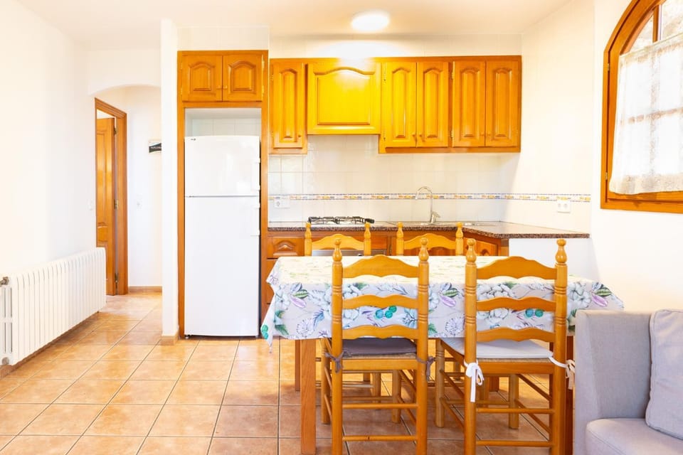 Property building, Kitchen or kitchenette, Living room