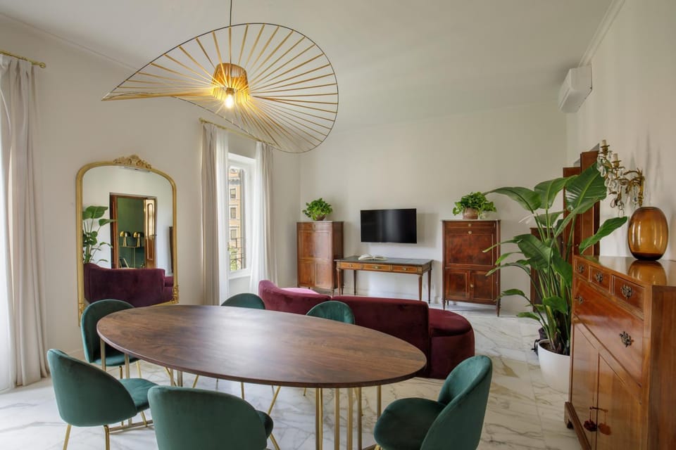 Living room, Dining area