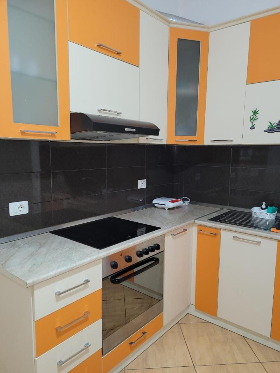 Property building, Kitchen or kitchenette, minibar, stove